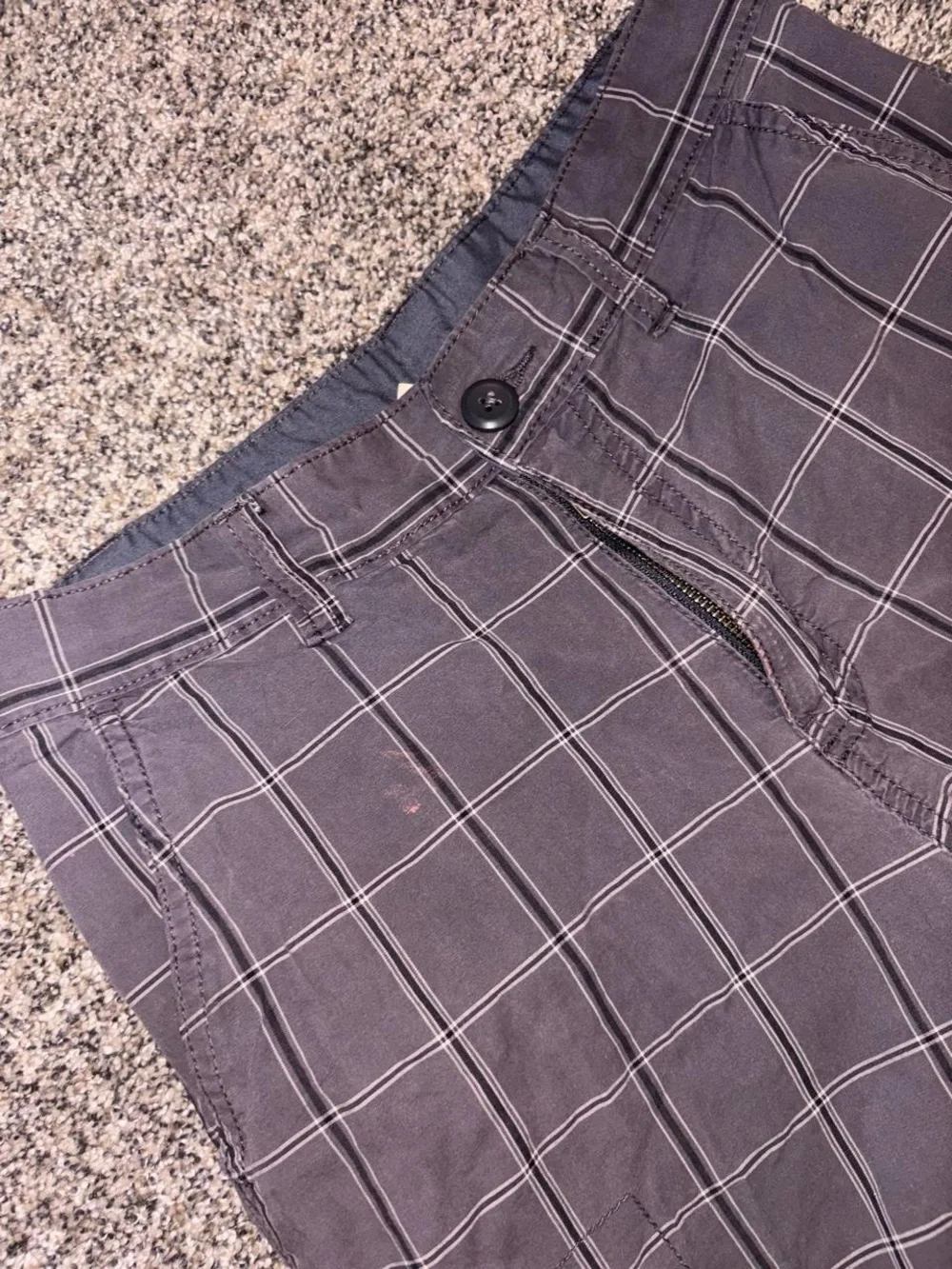 Y2K grey and black plaid cargo shorts